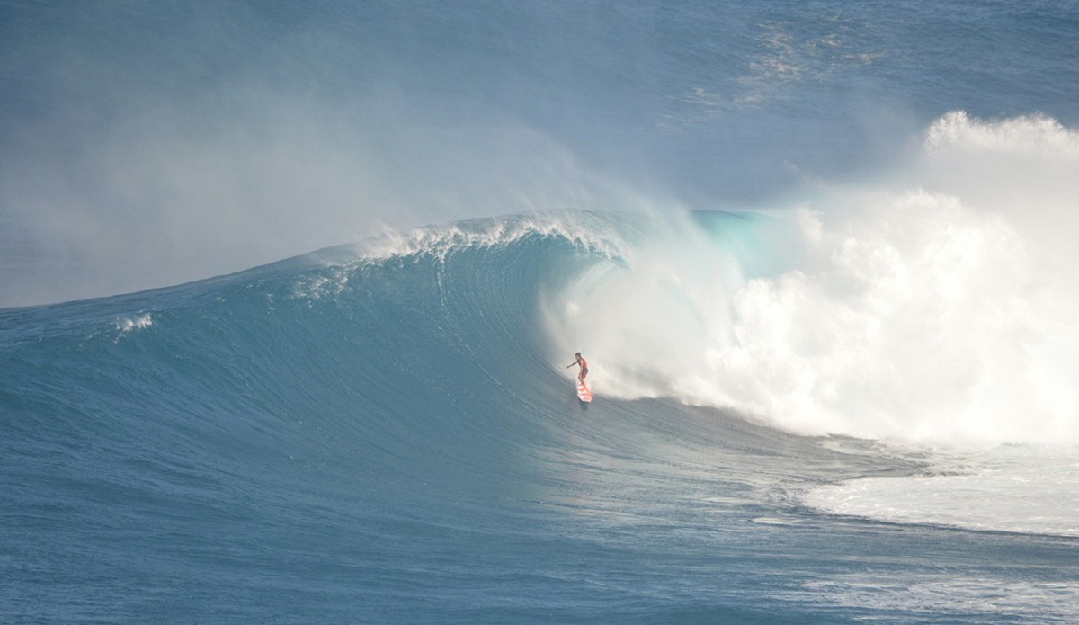 Tyler Larronde looking relaxed on a monster. Photo: <a href=\"https://instagram.com/surfsup_photos\"> Tassio Silva</a>