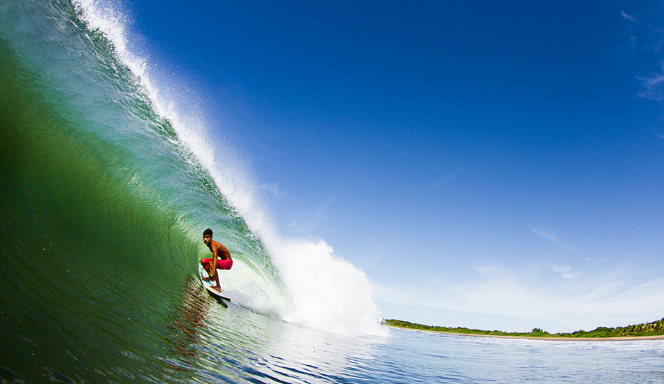 The local kids rip, here\'s Alex threading a runner. Photo: <a href=\"https://www.saltshots.com\">Callum Morse/Saltshots Photography</a> 