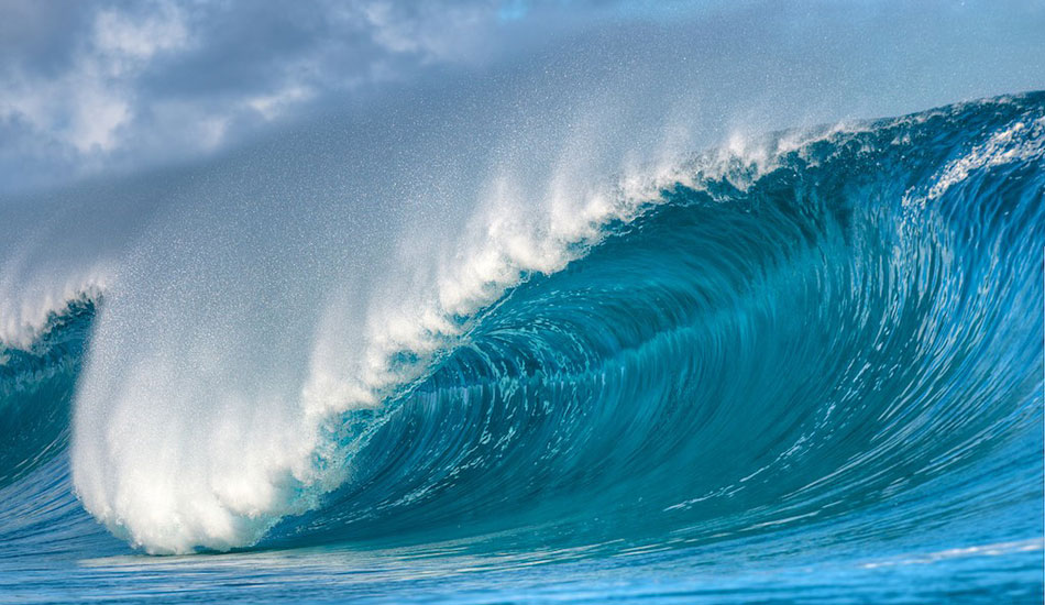 The split second before one of the planet\'s heaviest impacts. Photo: <a href=\"https://www.timmckennaphoto.com/\" target=_blank>Tim McKenna</a>.