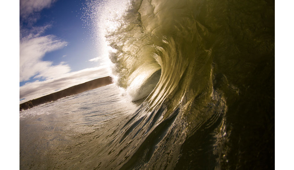 Sunny, offshore and only myself and a friend out. Bliss. Photo: <a href=\"https://www.teewhyphotos.com\">Tom Young</a>