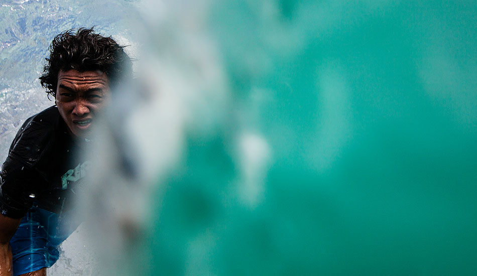 Nobody knows the finer details of Bali\'s Bingin barrel as well as standout local Agus Sumertayasa. Photo: <a href= \"https://tommyschultz.com/blog/category/photo-galleries/surf-photography-2/\">Tommy Schultz</a>