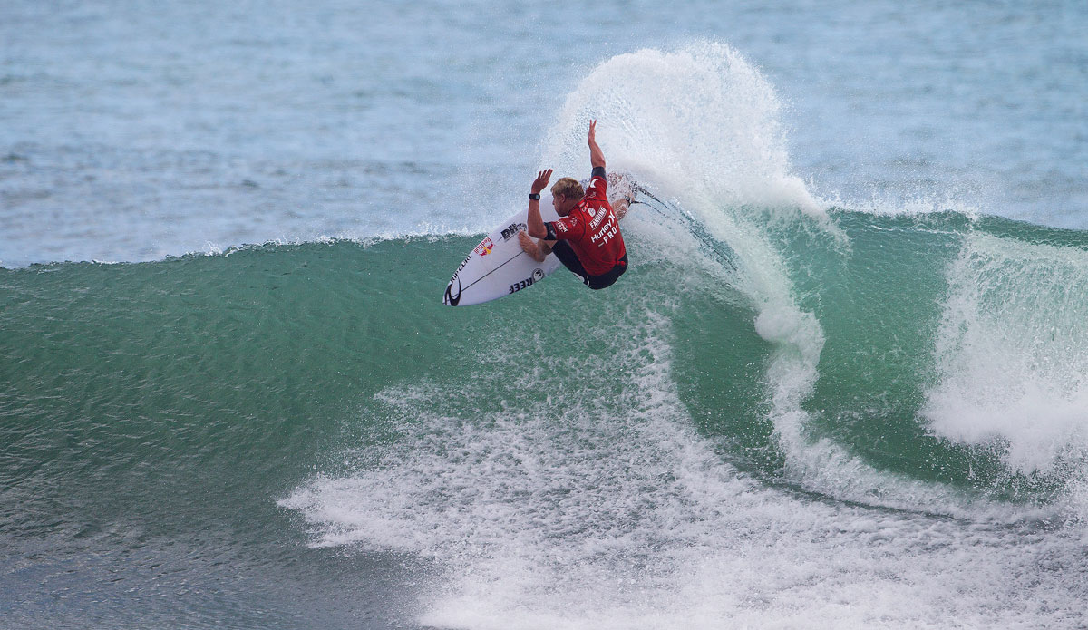 Reigning ASP World Champion Mick Fanning won through Round 3 today in a back and forth battle against Portugal\'s Taigo Pires. Photo: <a href=\"https://www.aspworldtour.com/\">ASP/</a>Rowland