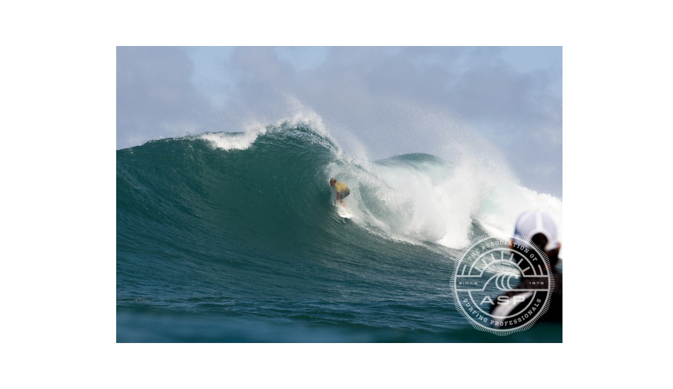 With Sunset in his childhood backyard, he knows exactly where to sit when he needs a wave. Photo: <a href=\"https://www.aspworldtour.com/\" target=_blank>ASP</a>