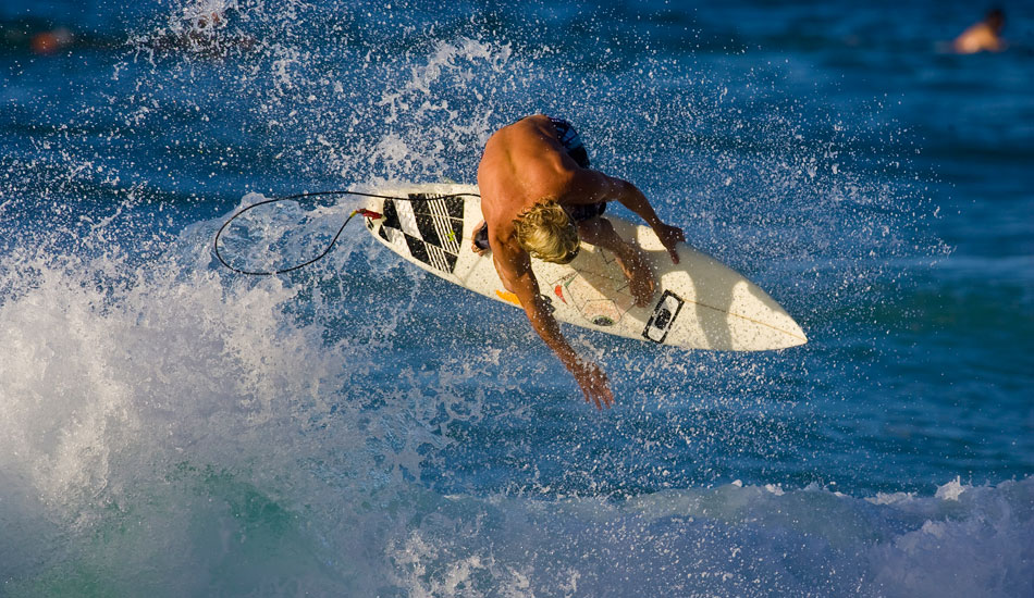 When the salt content and mist lay low, and the sun shines through, you have a open canvas studio for a natural lit image. Seabass airing at OTW. Photo: <a href=\"https://tupat.posterous.com/\" target=\"_blank\">Patrick Eichstaedt</a>