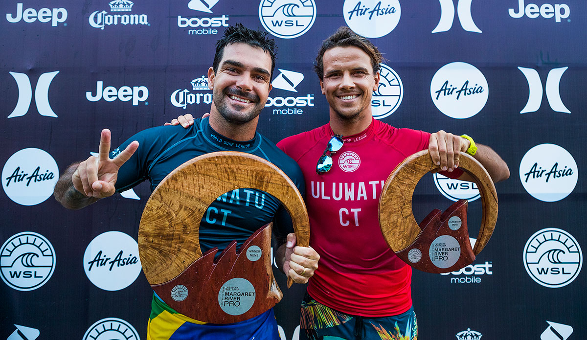 Willian Cardoso and Julian Wilson. Photo: WSL/Cestari