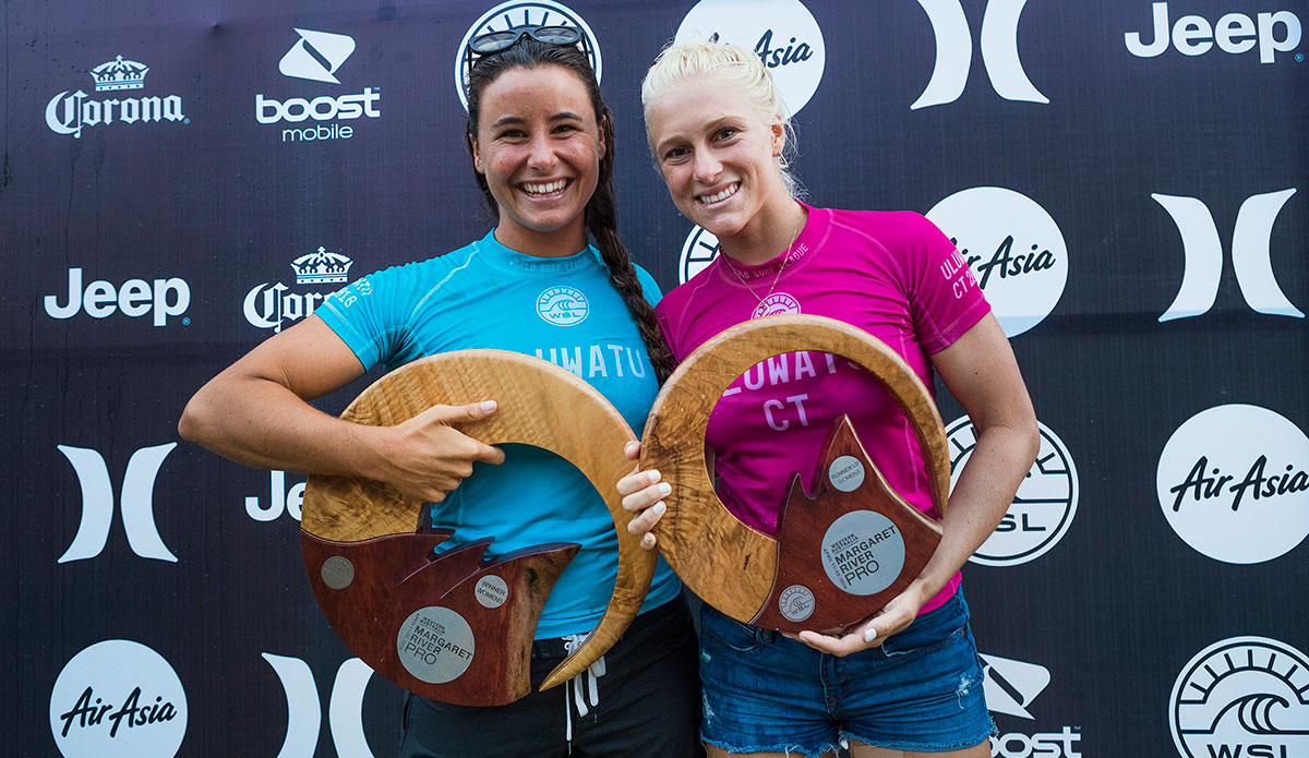 Johanne Defay and Tatiana Weston-Webb. Photo: WSL/Cestari
