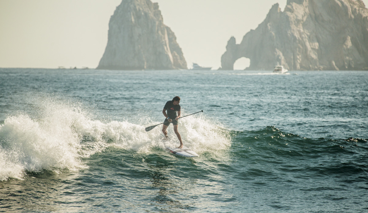 Monuments Beach is not only a left point in a land of right pointbreaks, it\'s also got an incredible view of the famed arch that divides the Sea of Cortez from the Pacific.  Photo: <a href=\"https://www.swelldani.com/\"> Daniela Fernandez </a>