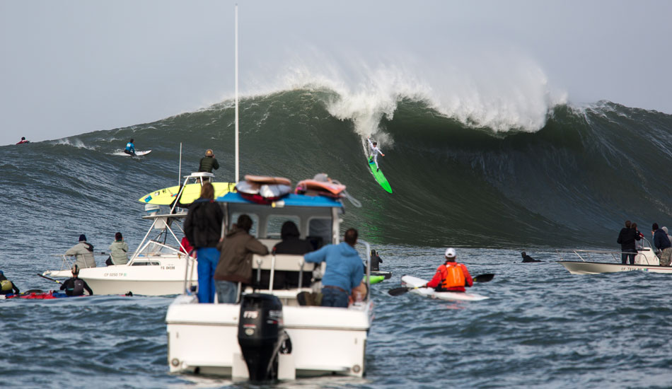 Nic Lamb hangs on with his toes on a wave that ended up crushing him. Sequence to follow. Photo: <a href=\"https://www.adamwarmington.com/\">Adam Warmington.</a>