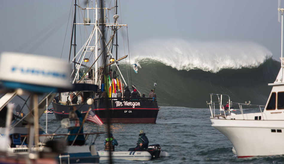 Peter Mel fighting the wind. Photo: <a href=\"https://www.adamwarmington.com/\">Adam Warmington.</a>