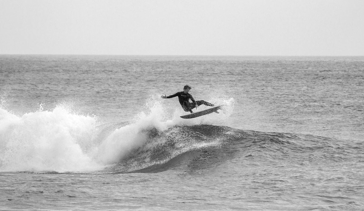 Simon Fish punting in the morning.  Photo: <a href=\"https://www.facebook.com/pages/Pho-Tye-Studio/398591356893177?fref=nf\"> Tyerell Jordaan</a>