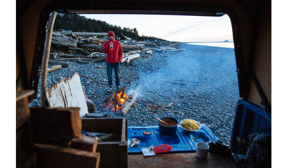 Tailgate dinner. Photo: <a href=\"https://www.jeremykoreski.com/\">Jeremy Koreski</a>