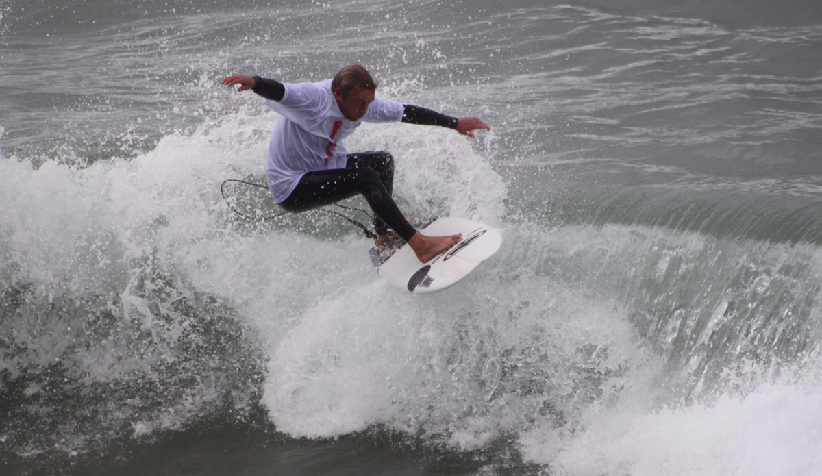 Zinger floated to victory in the Legends Division.