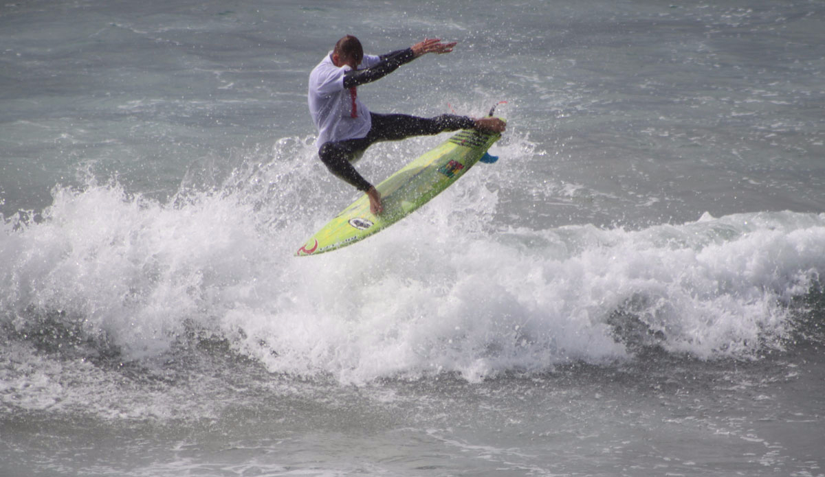 Noah Threlkeld, fins free. Photo: <a href=\"https://instagram.com/jimvandevort/\">Jim Vandevort</a>