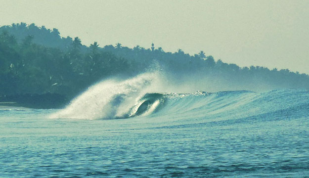 India: a destination surf spot. Just not on any of the days I visited. India Surfing