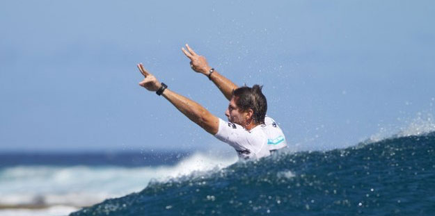 Andy Irons Wins Billabong Pro Tahiti 2010