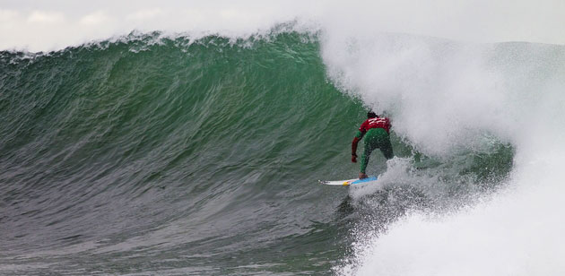 Julian Wilson surfs Jeffreys Bay