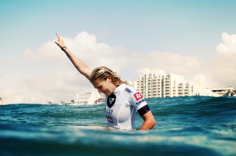 Steph Gilmore Wins Fifth World Surfing Title