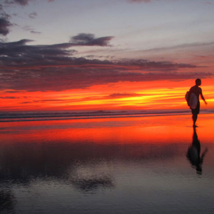 During rough times we tend to forget who we are and what our purpose on this planet is. Until one day a friend (there is always a friend), drags us down to the beach. It's time to feel alive again.