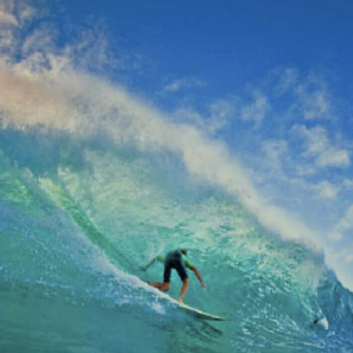 The North Shore is surfing's Holy Grail. It's where many of today's biggest names cut their teeth. This is ten amazing minutes of tooth cutting goodness, filmed at the Holy Grail.