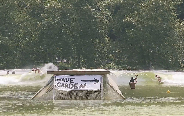 Carissa (left) and Lakey (right) get their licks in while Biarritz stayed flat.