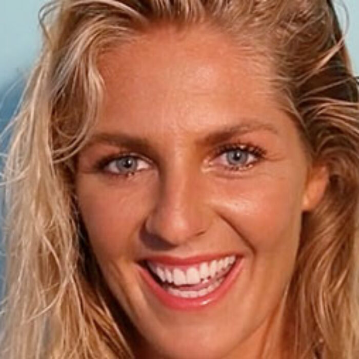 Everyone loves Steph Gilmore. There's a certain something about her. She's one of those people with a smile that you can't but be enamored by. ELLE Magazine recently did a shoot with her, and that certain something that only Steph has is so very obvious.