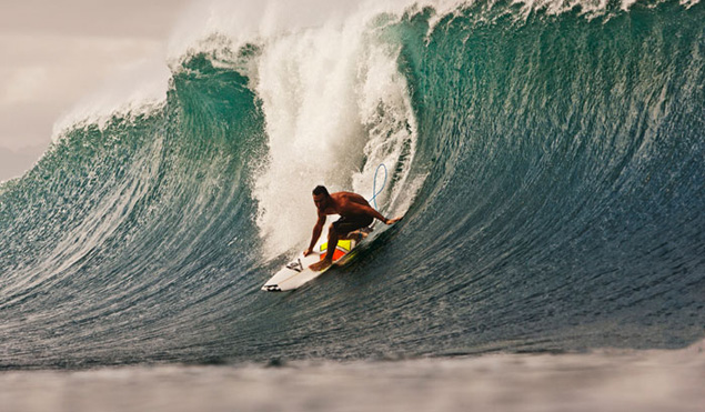 Joel Parkinson's classic style showing through at Pipe. Photo: Nate Smith