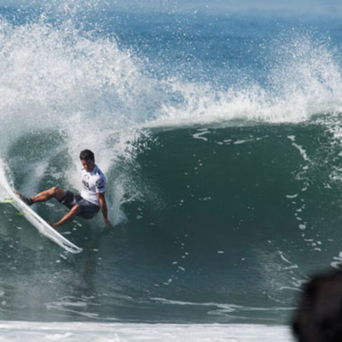 Adriano. Man strength. Photo: Kolesky/Nikon/Lexar