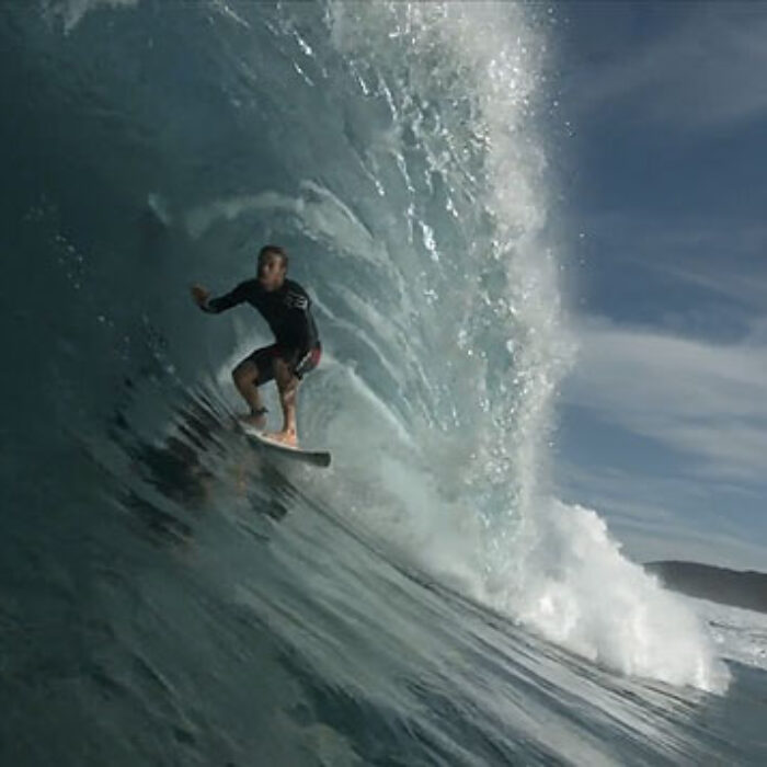 At the end of 2013, the Fox Surf team was in Hawaii for the Triple Crown of surfing. They bounced back from Maui to the north shore of Oahu scoring amazing waves