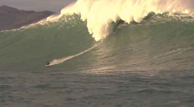 It's been a few months since Hercules showed up and wreaked havoc all over Europe. But it's about time to cast a glance back at one of the biggest swells in recent memory. Shane Dorian, Benjamin Sanchis, and Jeremy Flores, taming French beasts. Incroyable!