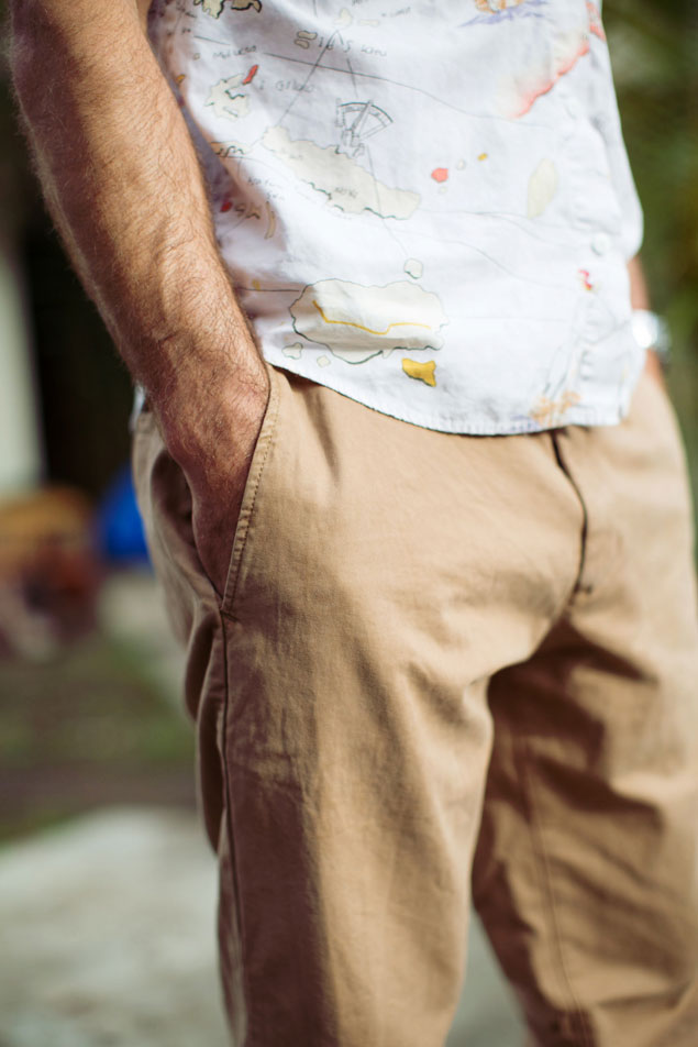 GAP Lived In Khakis Surf