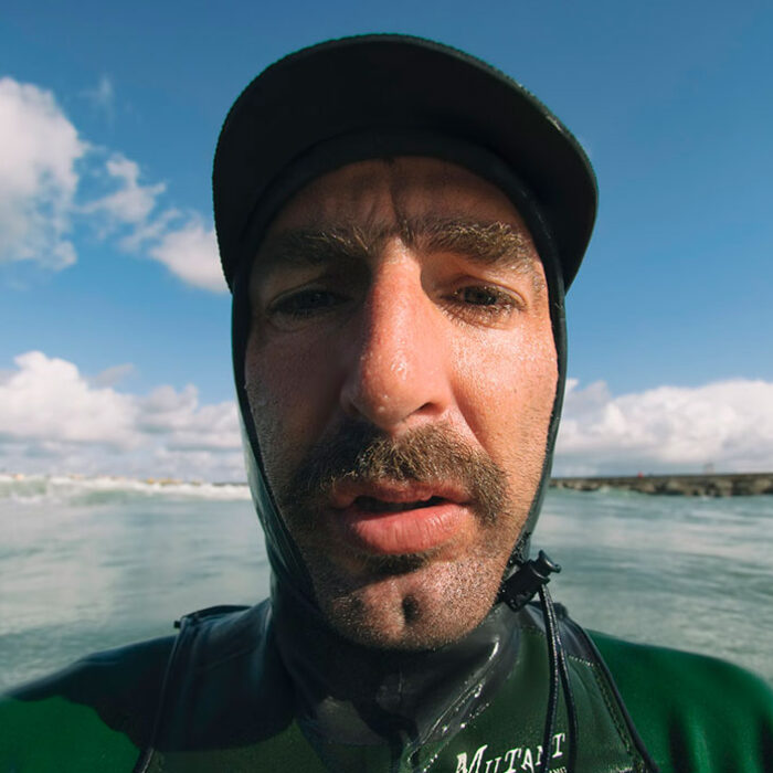 I did this funny thing with my selfies. Since I started water photography, I have always checked the shutter, exposure, etcetera with a selfie. Accidentally, I have a registry of my entire career as photographer.