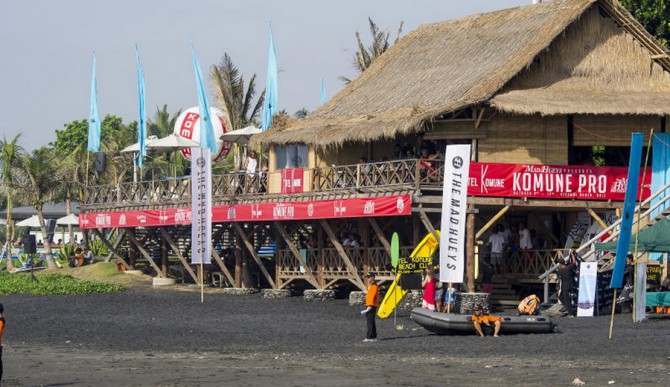 Is this the jump-off where a 37 year old catches flight? Or falls on his face? Photo: ASP | Will H-S