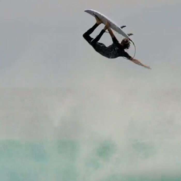 Metal Neck in Cabo