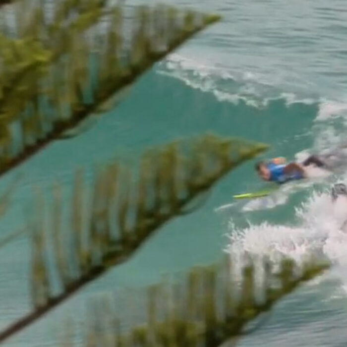 Gabriel Medina vs. Glenn Hall. Drop in gate 2015.