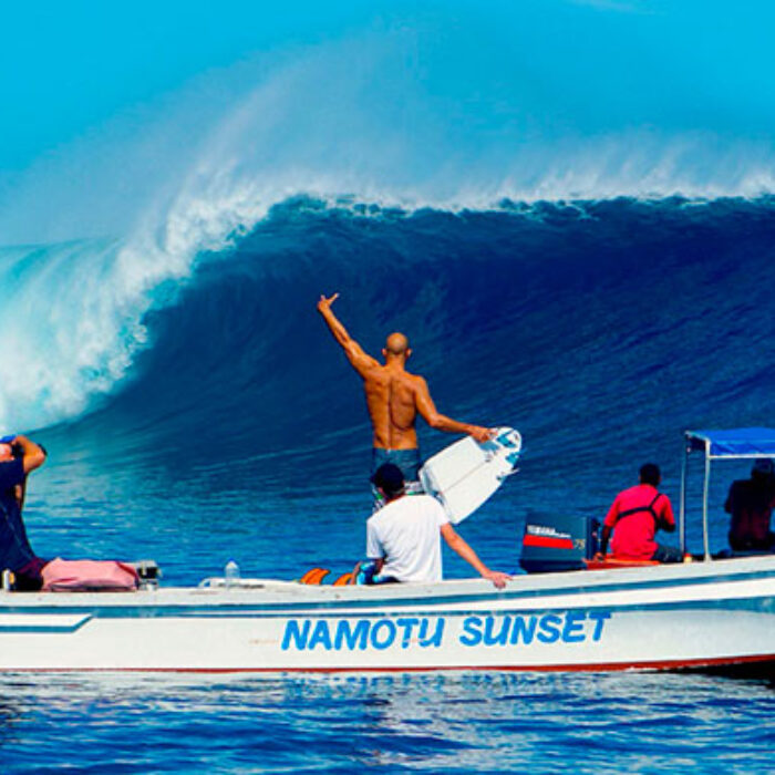 He, Surfer.