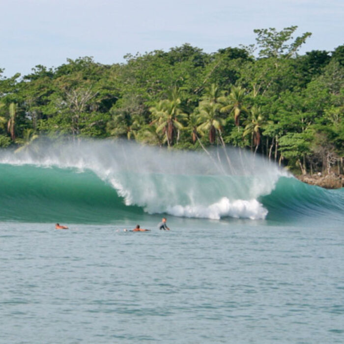 5 Places to Score in Costa Rica