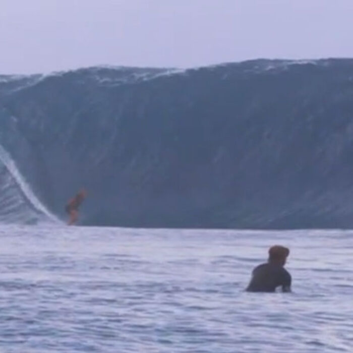 Bethany Hamilton Charges Teahupoo
