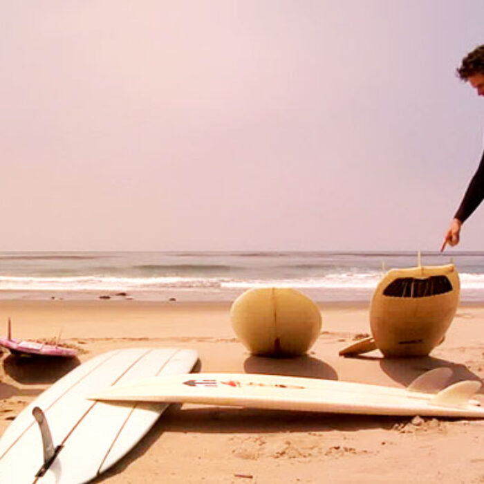 If this doesn't make you want to learn to surf on every possible craft you can lay your hands on, nothing will.