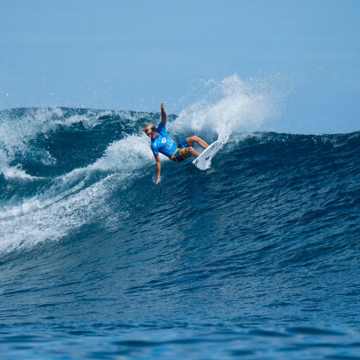 Blue and Goofy at the Fiji Pro