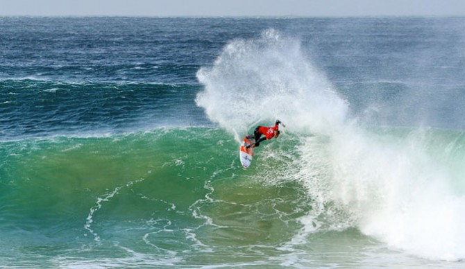 If there's any goofy-footer that can win at J-Bay, Owen Wright's the guy. Photo: Chris Bond
