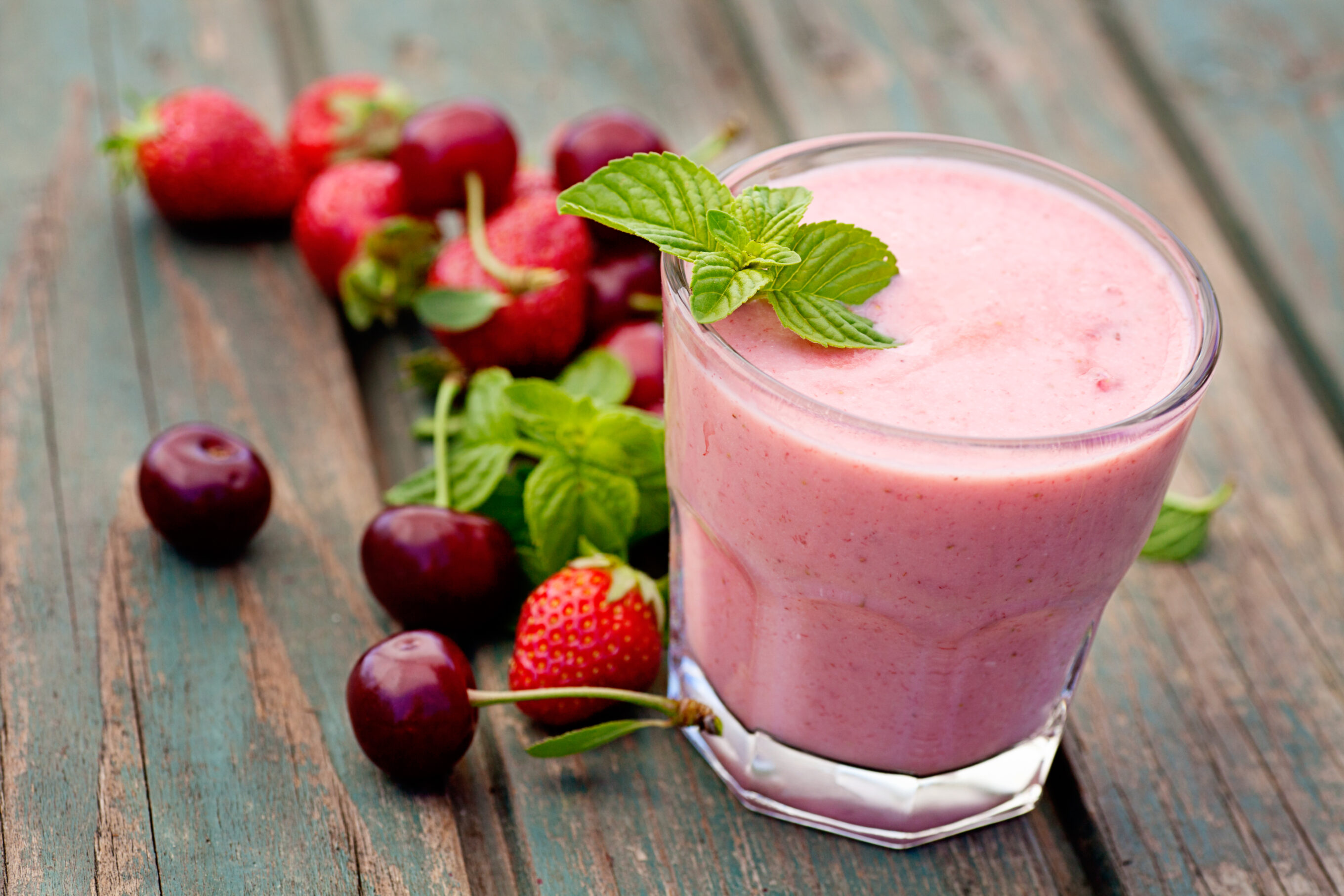 Let's get serious here, who doesn't love smoothies? Photo: Shutterstock