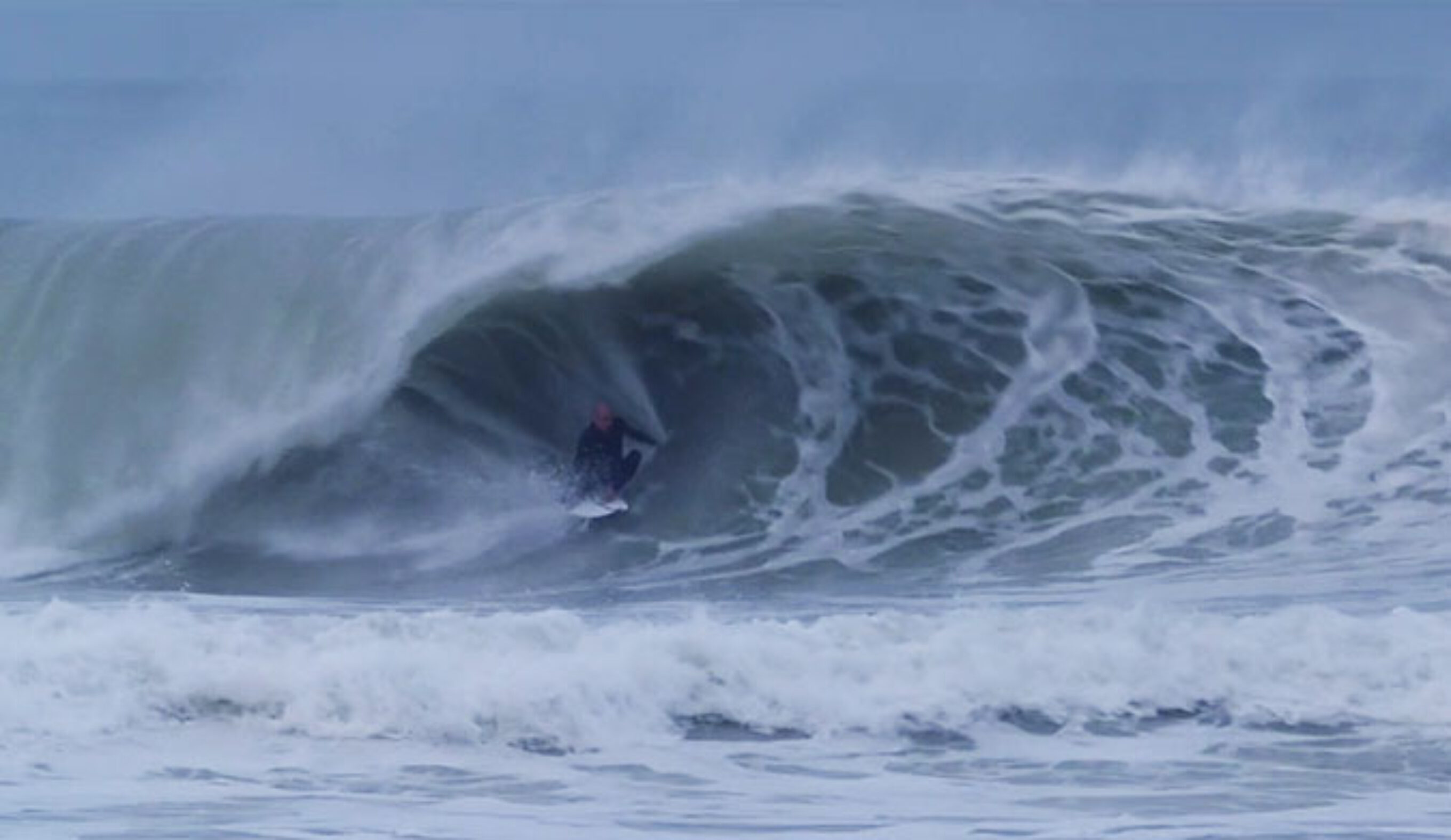 Two days after the Moche Rip Curl Pro was in the books, Kelly Slater and Tiago Pires showed up to Supertubos for an evening session.