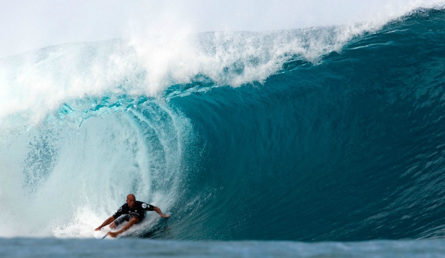 Slater in the spot at Pipe Photo: Brian Bielmann/ Volcom Pipe Pro