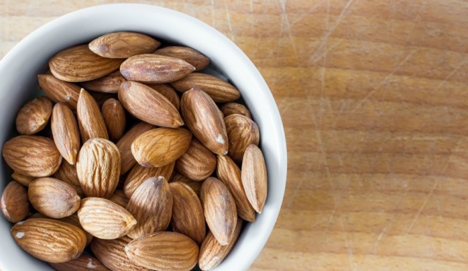 Your eyes will go nuts for the nutrition in almonds! Photo: Shutterstock.