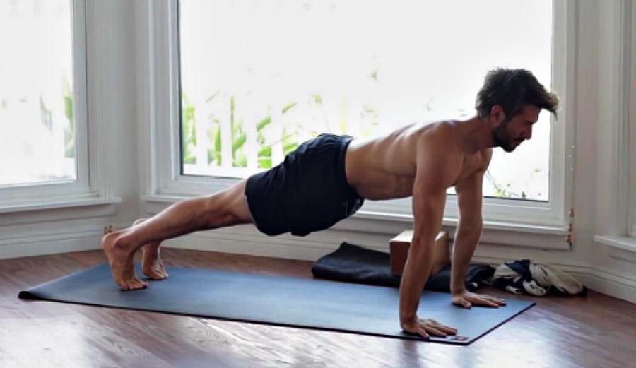 Photo via Instagram @timsenesiyoga