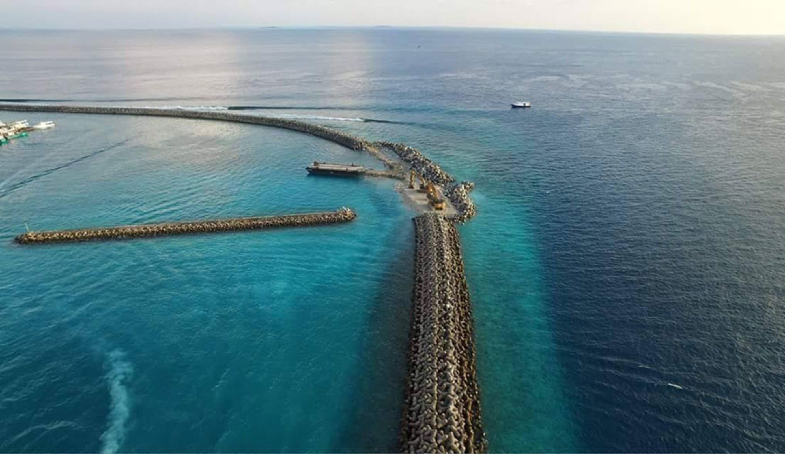 Towns/Raalhugandu, the homebreak. Image courtesy of Aiham