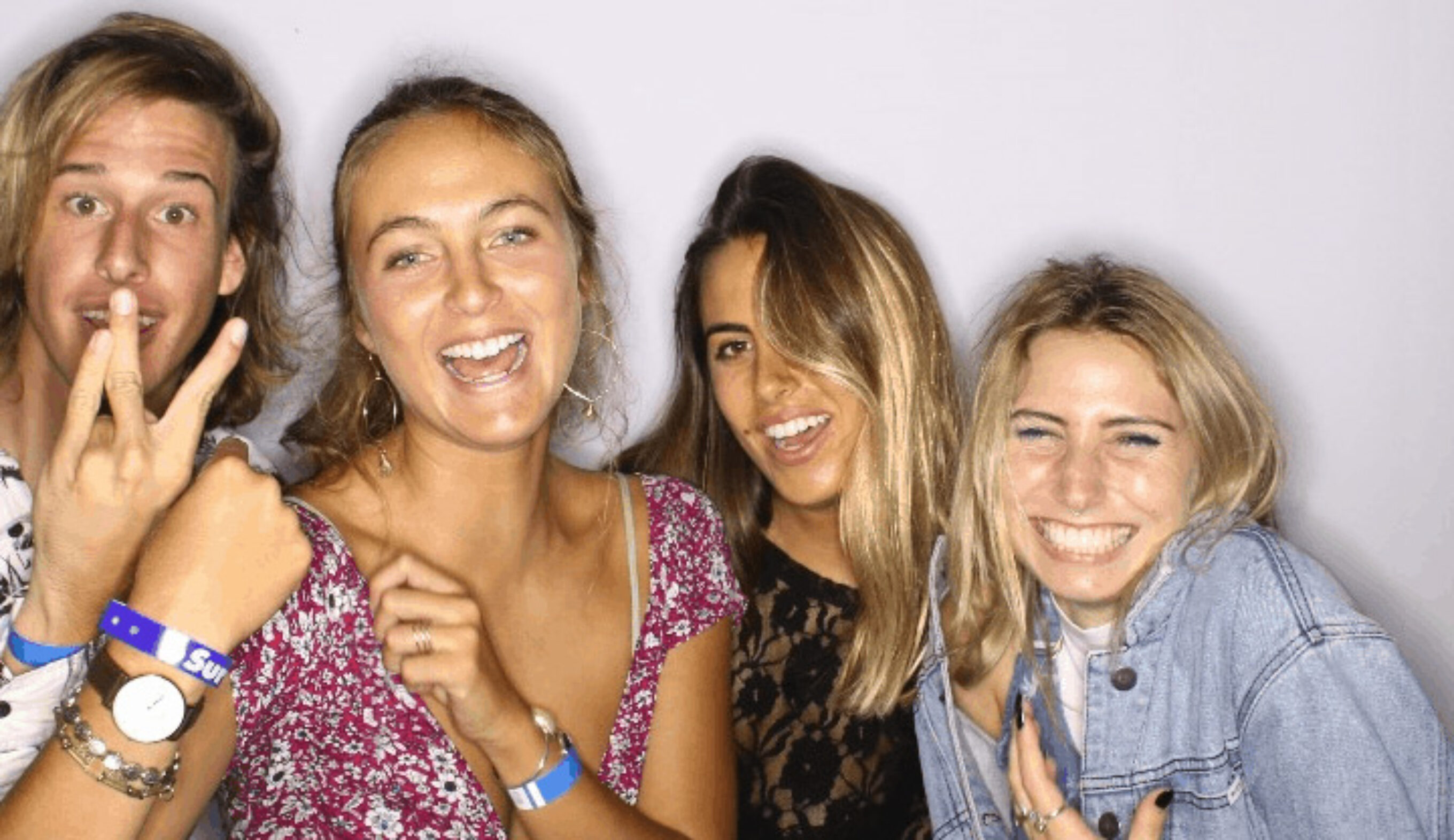 Lily Meloa Sanuk Team Photo Booth