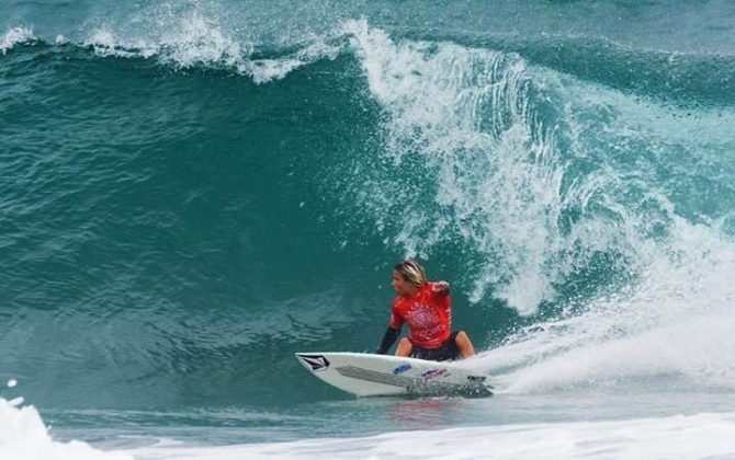 Bottom Turning - photo: Alfredo Barquero