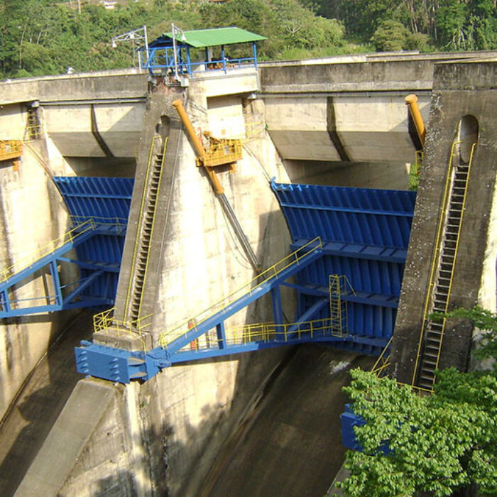 The Cachi Hydroelectric Plant in Costa Rica helped the country achieve its renewable energy goal. Photo: Wikimedia Commons
