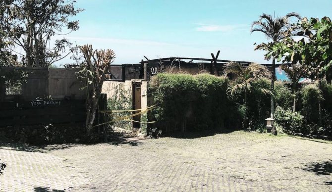 "Police line. Do not cross" tape at the scene of the fire. Photo: Facebook/ Dennis Chekaldin